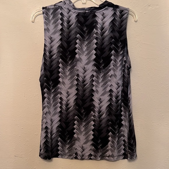 212 Collection Tank Top - Picture 2 of 4